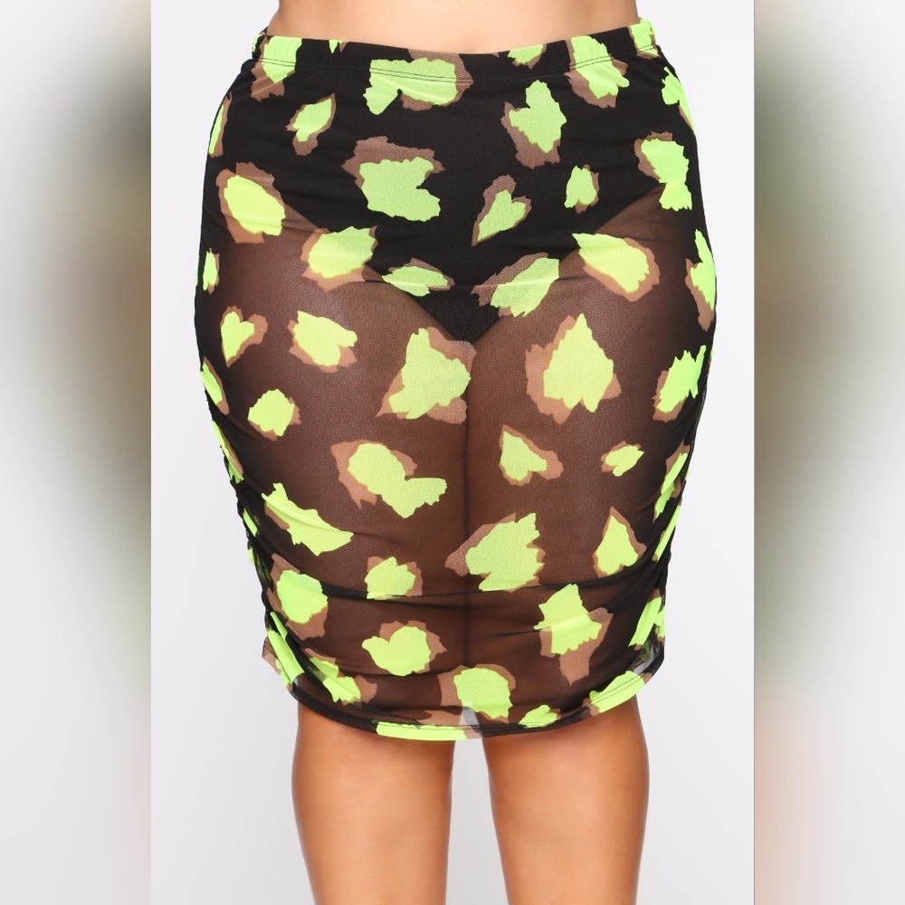 Fashion Nova 'Spot The Difference' Skirt Set - NeonYellow/Combo - Size 3X - Picture 4 of 11